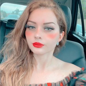 Meet your Posher, Julianne